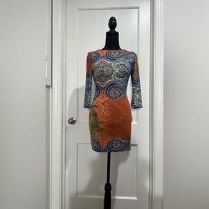 Long sleeve backless multi color dress